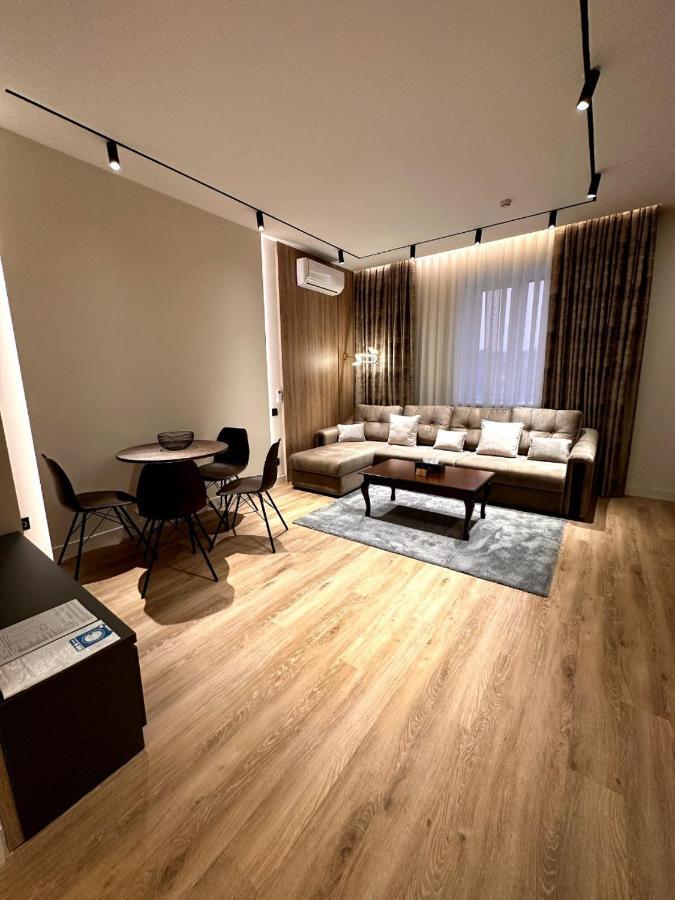 Golden Dragon Hotel Бишкек Екстериор снимка