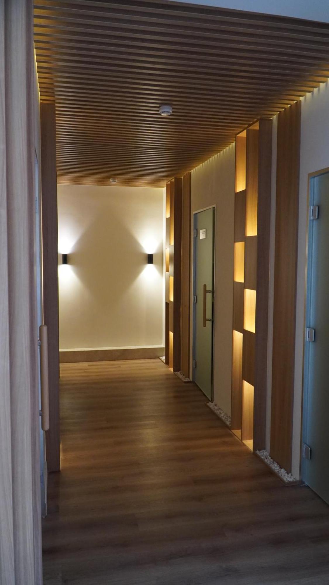 Golden Dragon Hotel Бишкек Екстериор снимка
