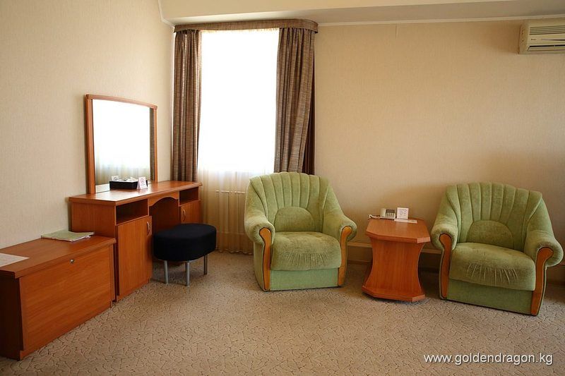 Golden Dragon Hotel Бишкек Екстериор снимка